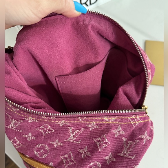 🌈SALE⭐️ Louis Vuitton Monogram Denim Baggy Shoulder Bag in Popular Pink - Picture 10 of 13
